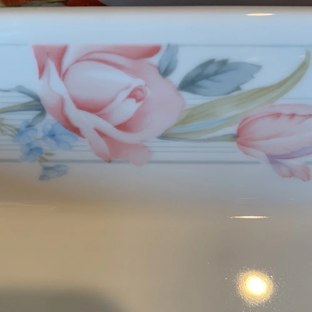American Limoges Flowers Collection. It is the 10 1/2” Rectangular Baker